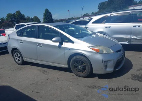 2015 Toyota Prius Two z USA, uszkodzony, nr VIN JTDKN3DU8F0481696